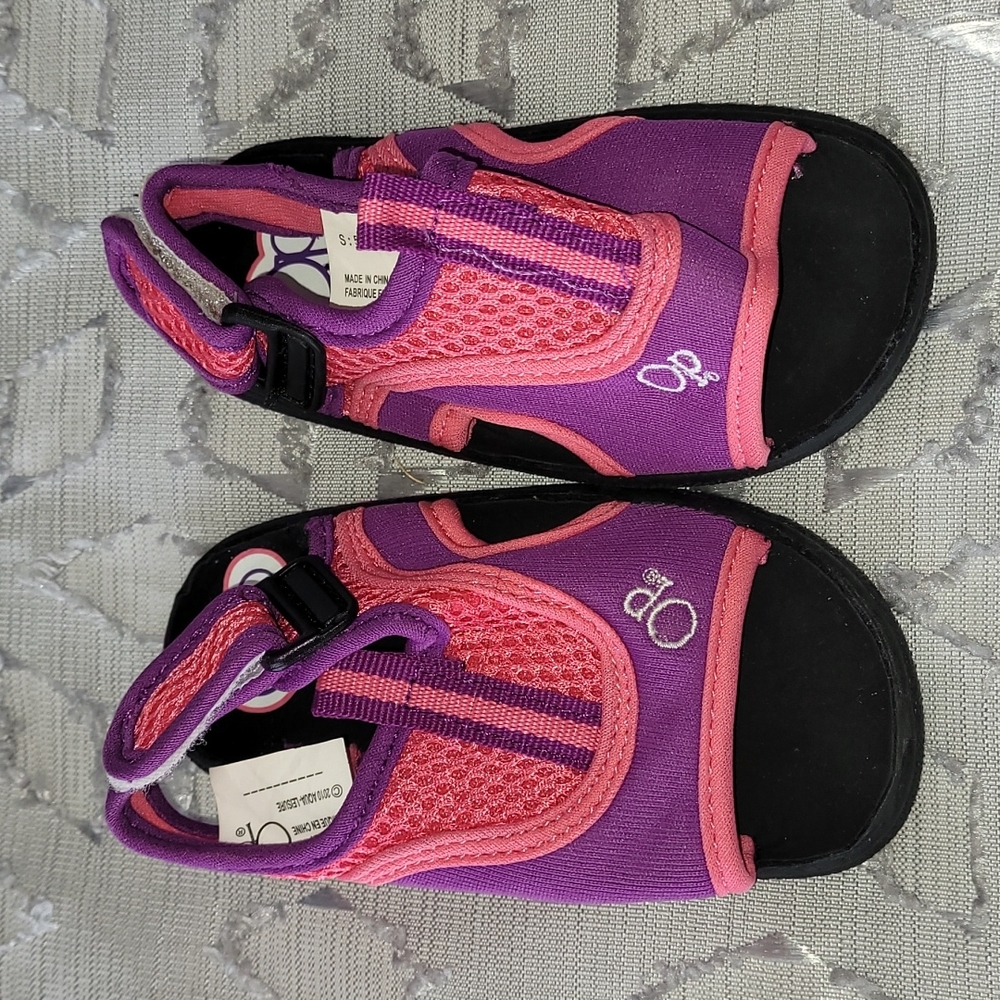 Toddler water sandals
